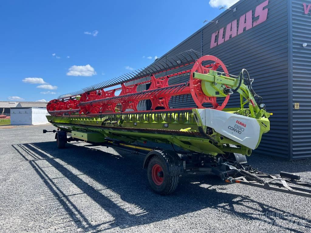 CLAAS Lexion 8900 TT 联合收割机
