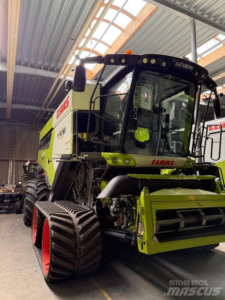 CLAAS Lexion 8900 TT 联合收割机