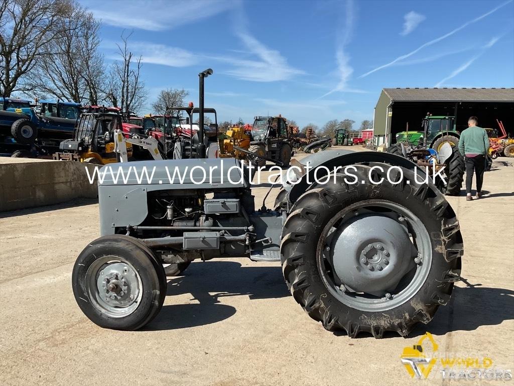 Ferguson TRACTOR 拖拉机/农用车