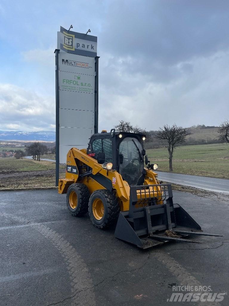 CAT 236 D 滑移装载机