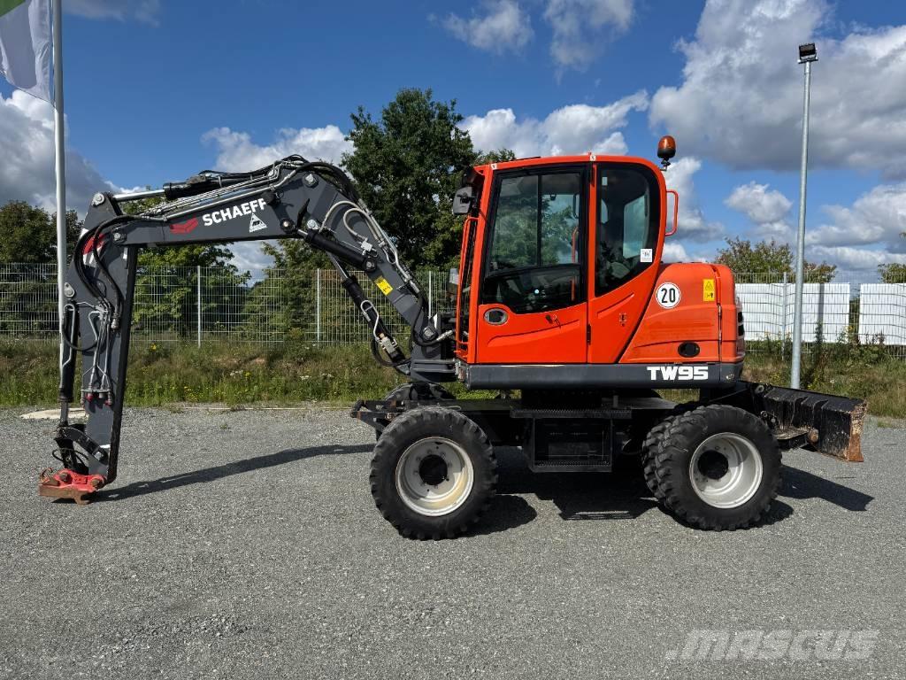 Yanmar / Schaeff TW95 轮式挖掘机
