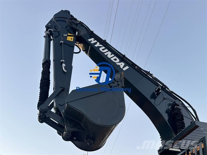 Hyundai HX220 HD 履带挖掘机