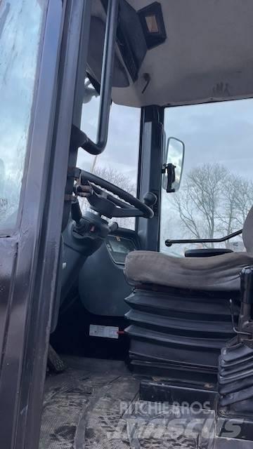 JCB 411 轮式装载机