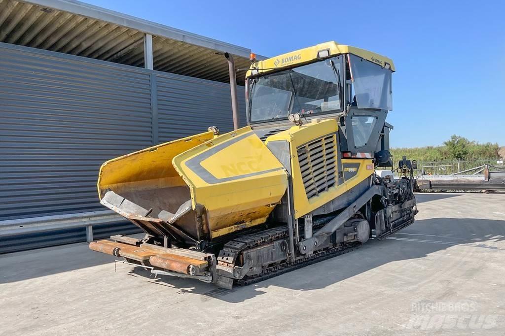 Bomag BF 700 C-2 沥青摊铺机