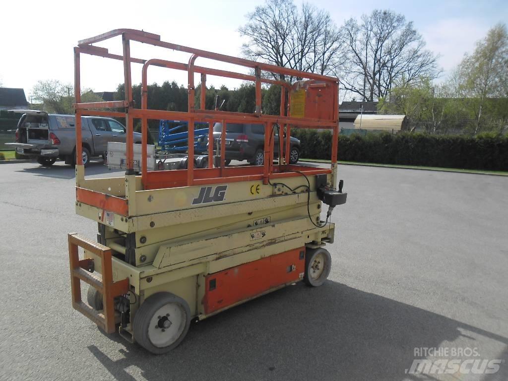 JLG 2033 E 剪叉式升降机