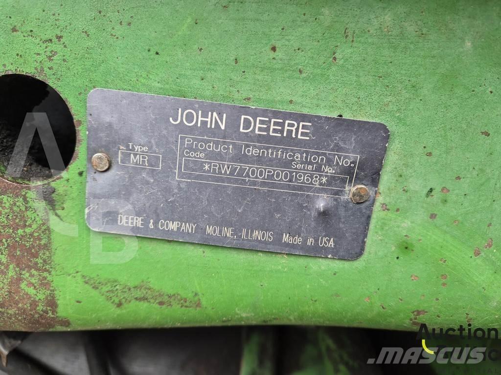 John Deere 7700 集运机