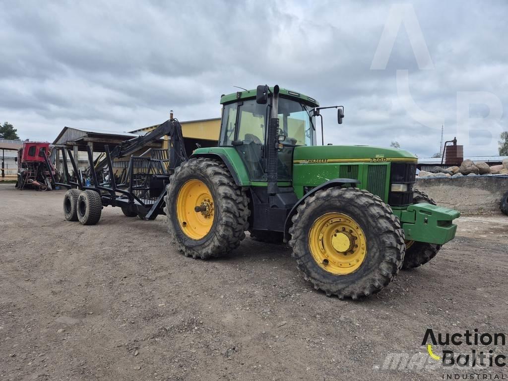 John Deere 7700 集运机