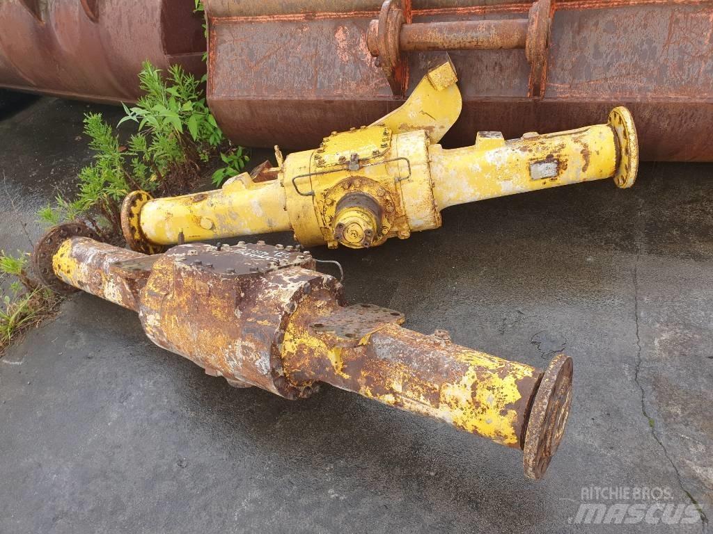 Komatsu WA180.3 轴