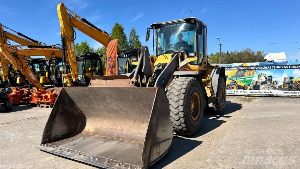 Volvo L 90 F 轮式装载机