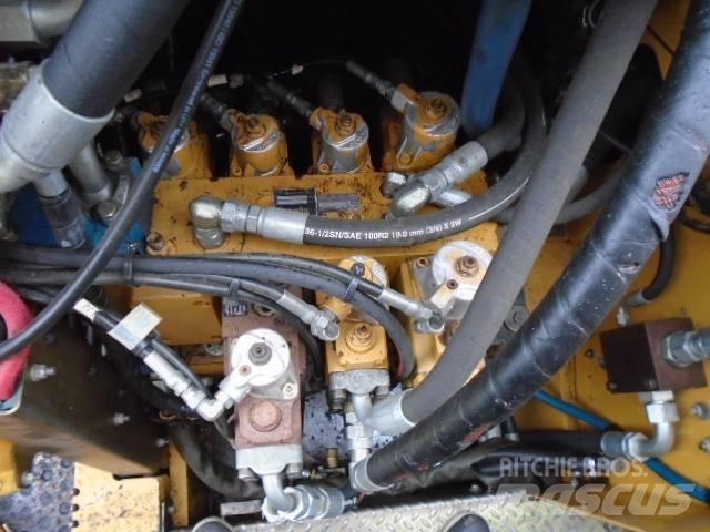 Tigercat H855C 收割机