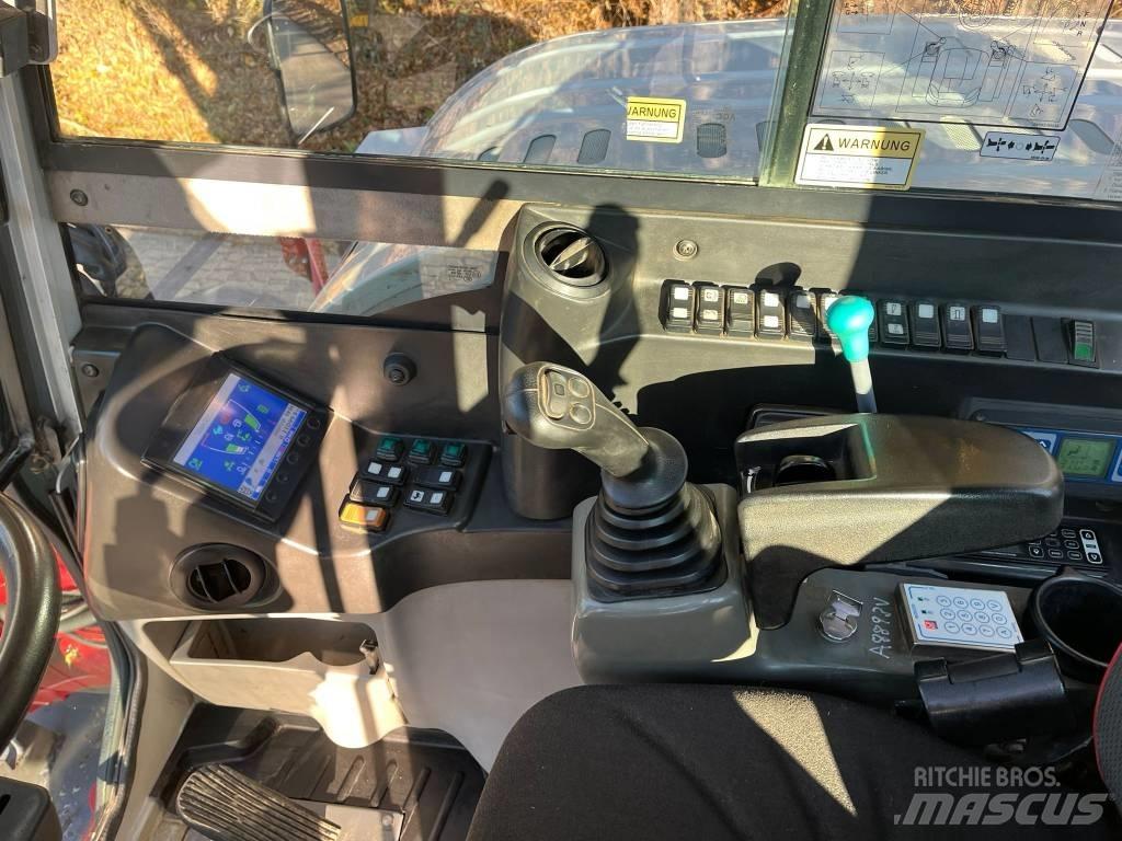 Takeuchi TB295W 轮式挖掘机