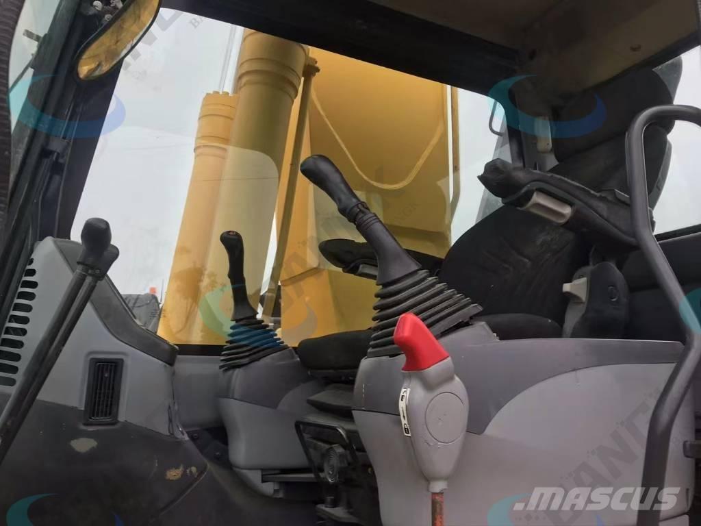 Komatsu PC 300 履带挖掘机