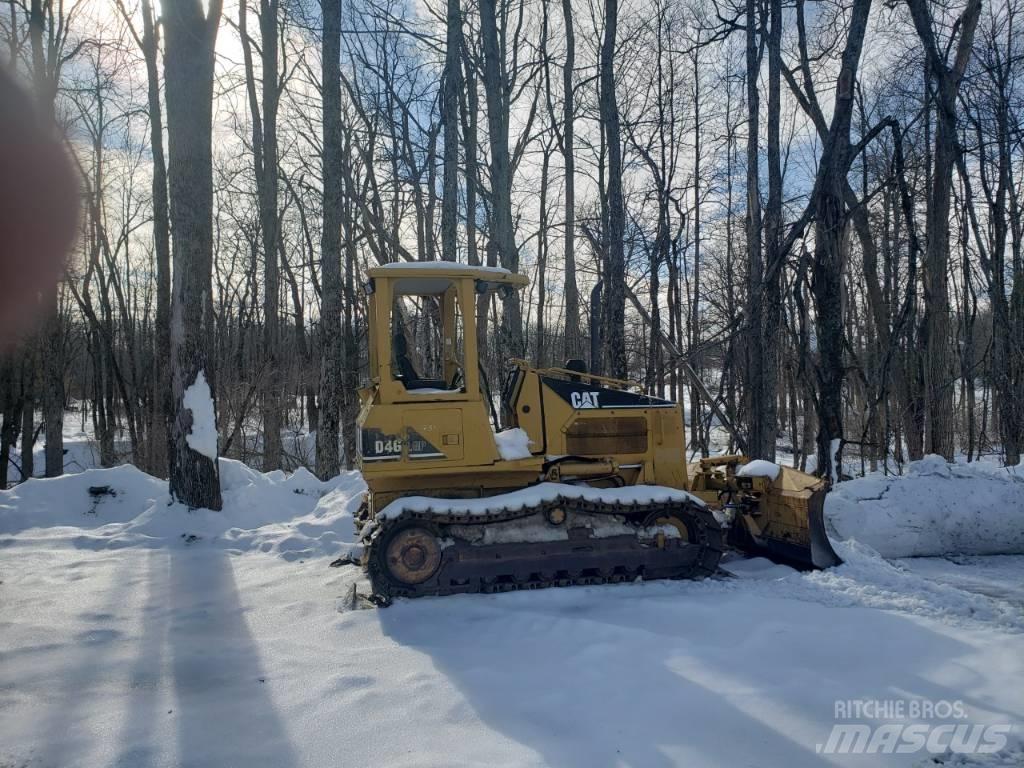 CAT D 4 G 履带式推土机