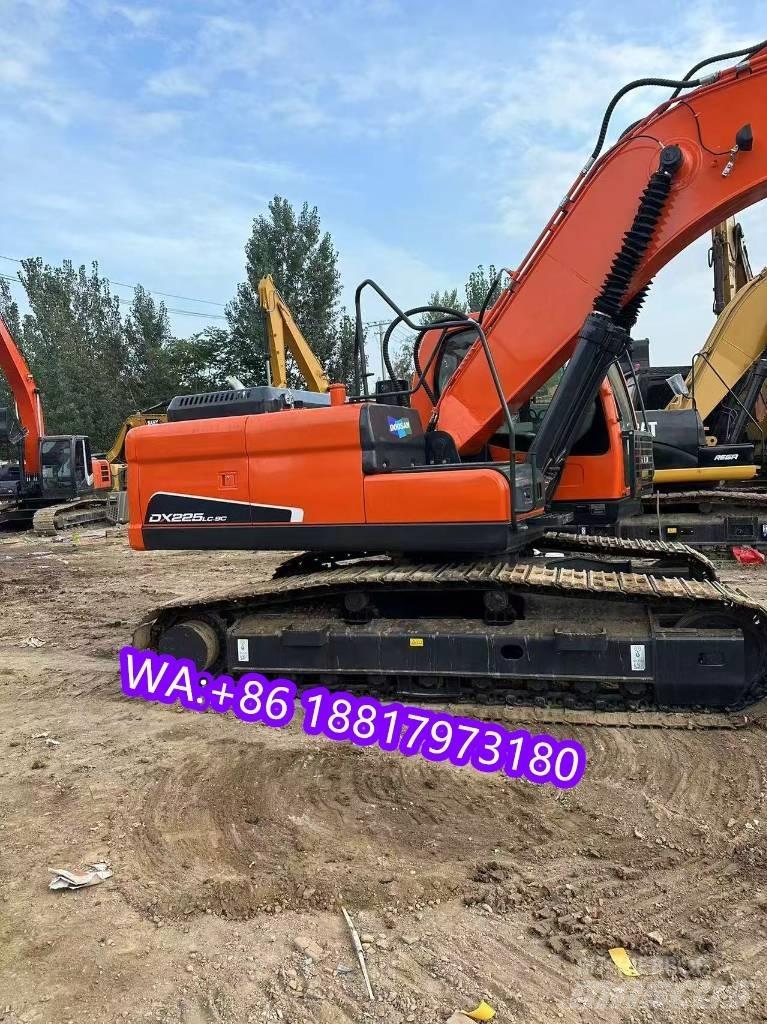 Doosan DX 225 LC 履带挖掘机