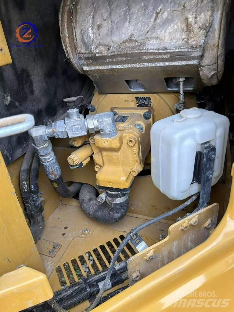 CAT 307.5 小型挖掘机