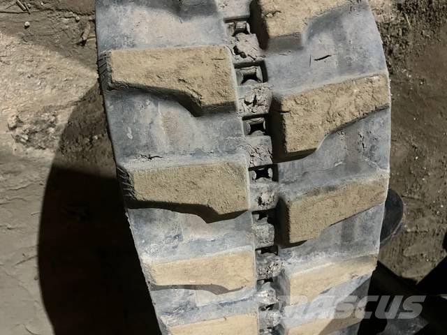 Komatsu PC 26 MR-3 小型挖掘机