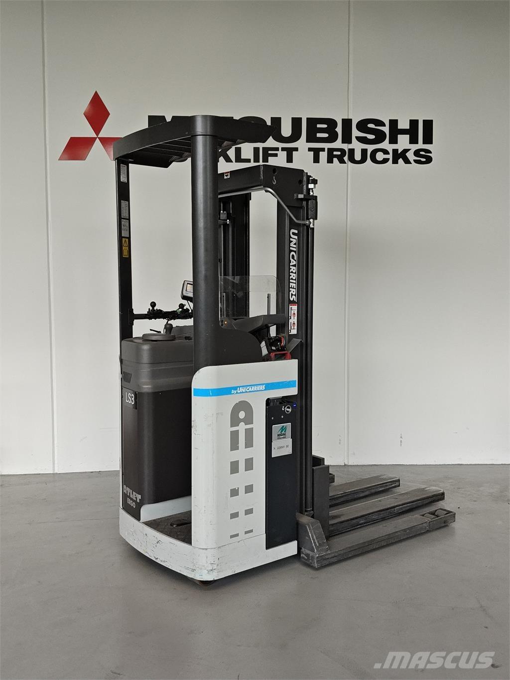 Atlet ATF 行走式堆垛机