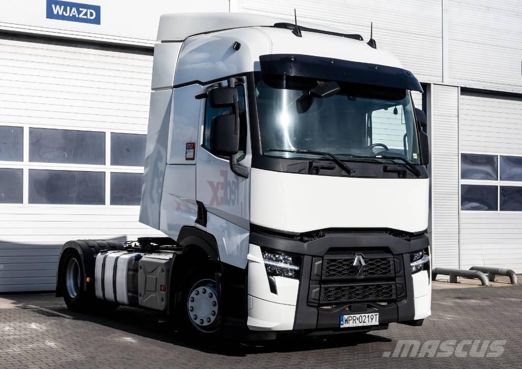 Renault T480 牵引车