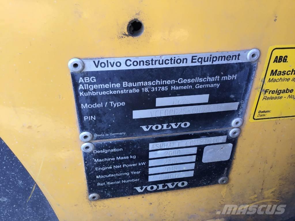 Volvo DD 25 双轮压路机