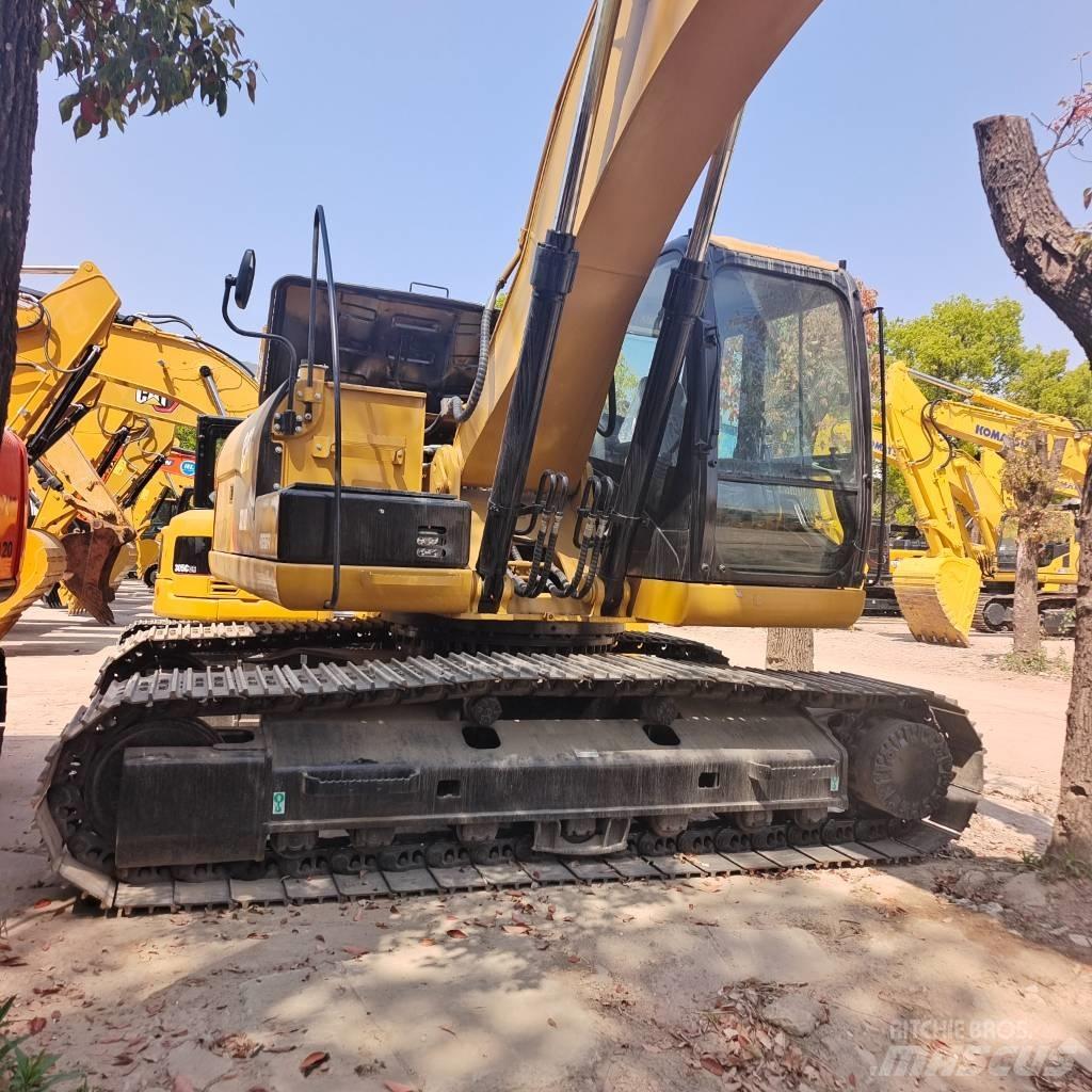 CAT 320 D 履带挖掘机