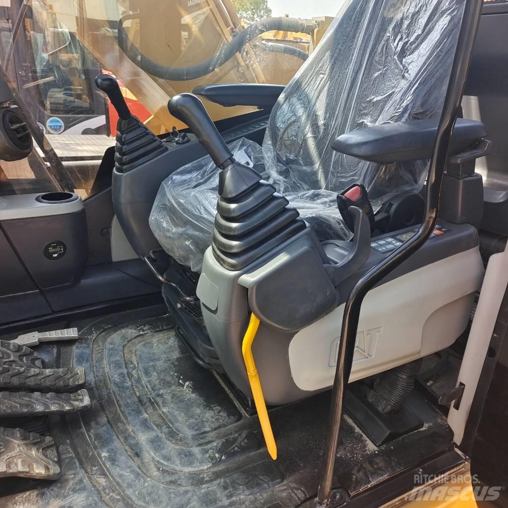 CAT 320 D 履带挖掘机