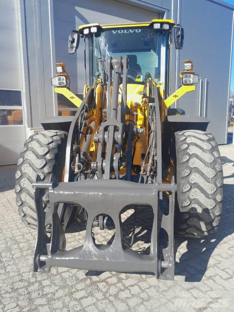 Volvo L90H 轮式装载机