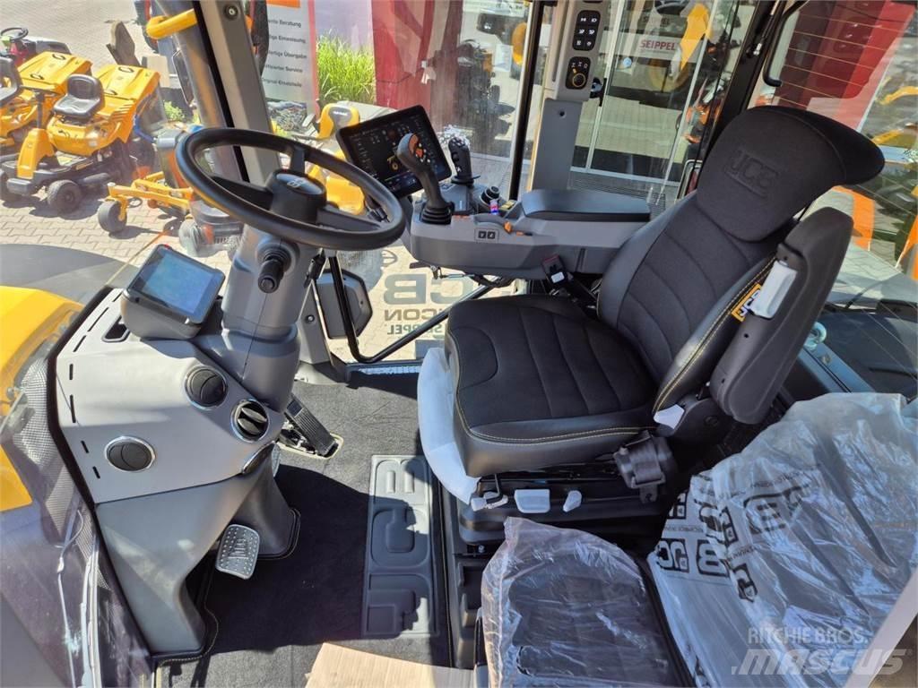 JCB FASTRAC 4220 拖拉机/农用车