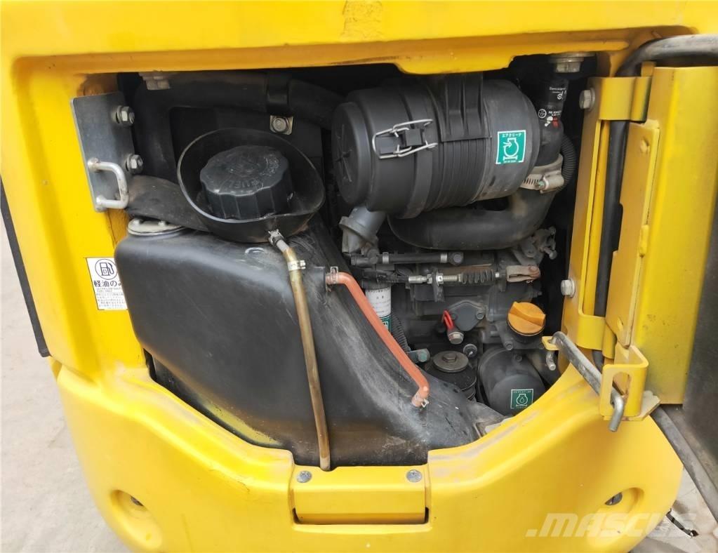 Komatsu PC18MR-3 小型挖掘机
