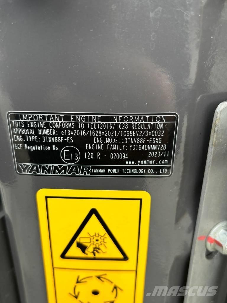 XCMG XE35E 小型挖掘机