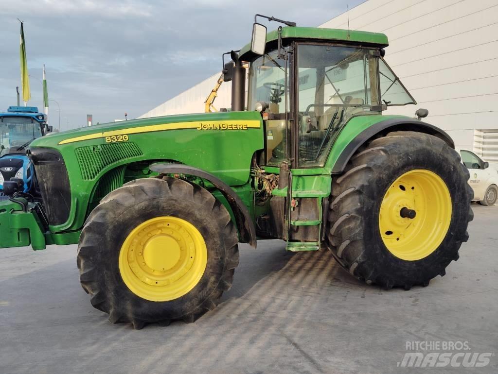 John Deere 8320 拖拉机/农用车