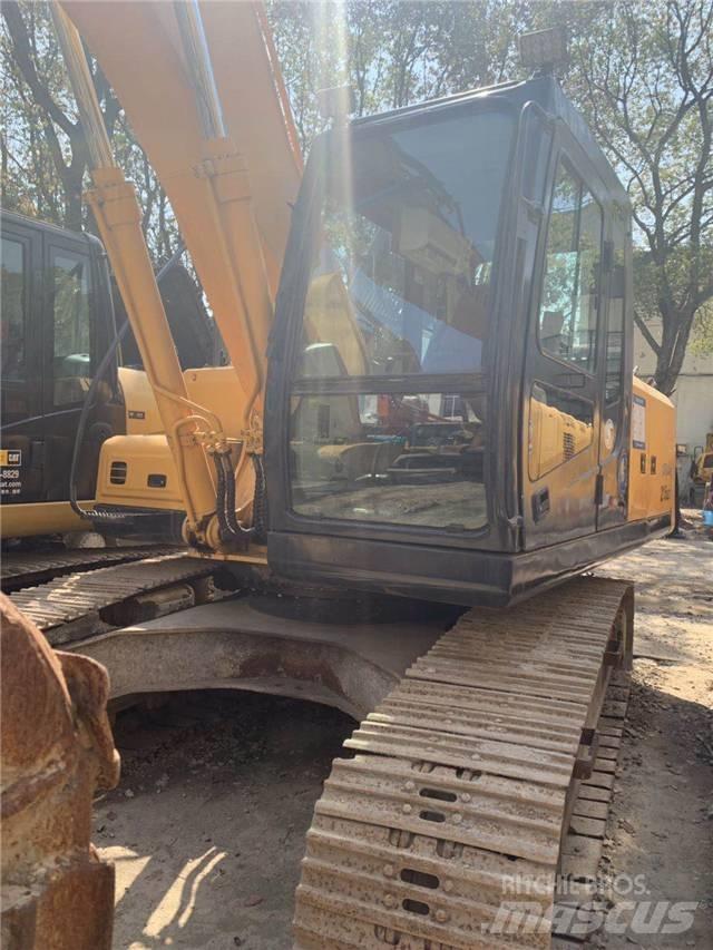 Hyundai R215-7 履带挖掘机