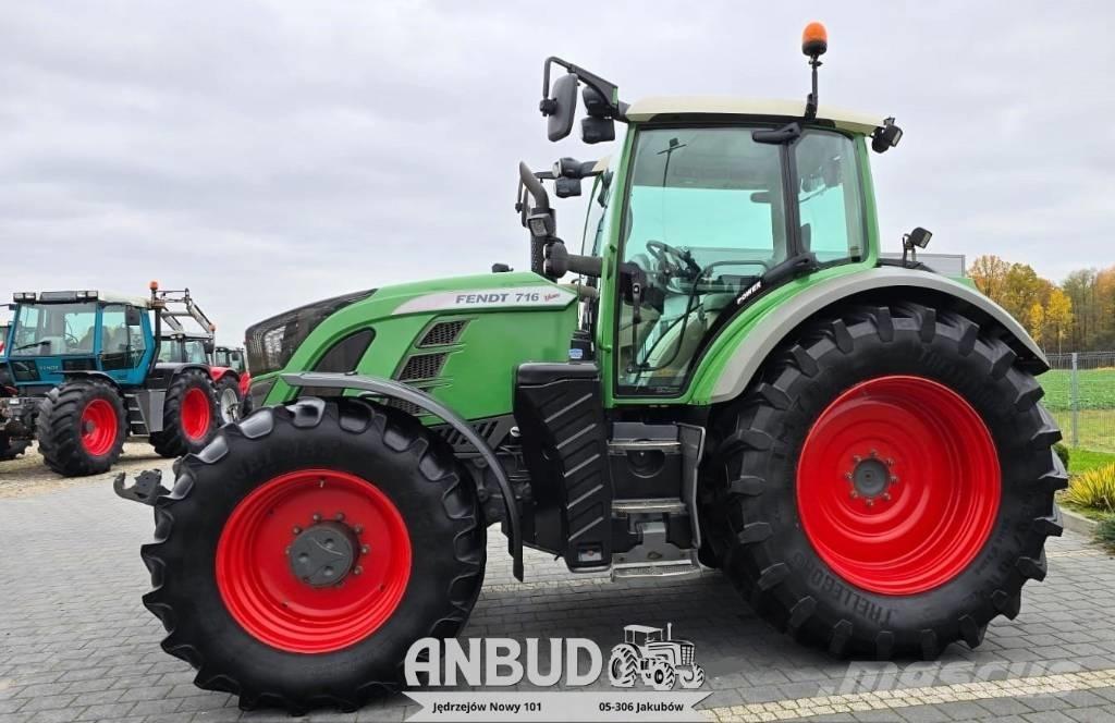 Fendt 716 Vario S4 拖拉机/农用车