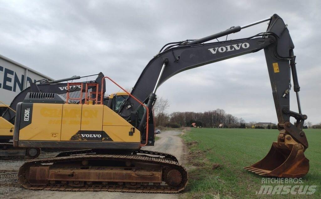 Volvo EC250EL 履带挖掘机