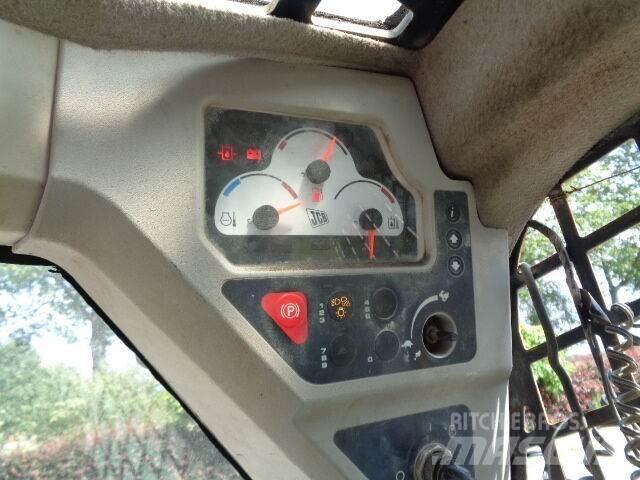 JCB 135 R 滑移装载机