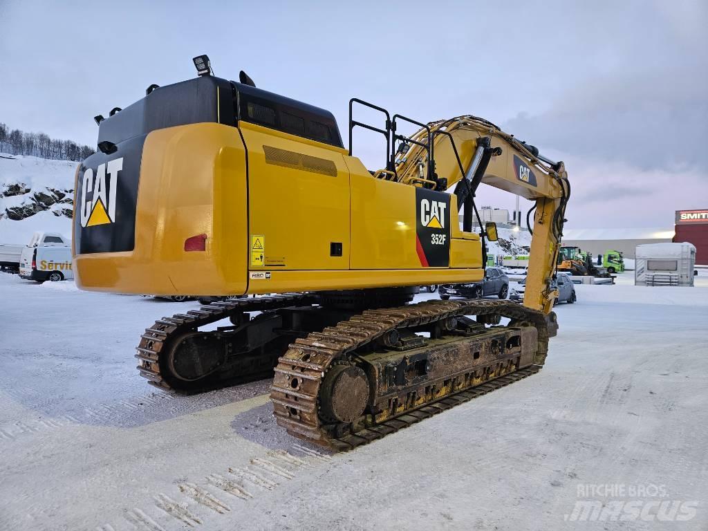 CAT 352 履带挖掘机