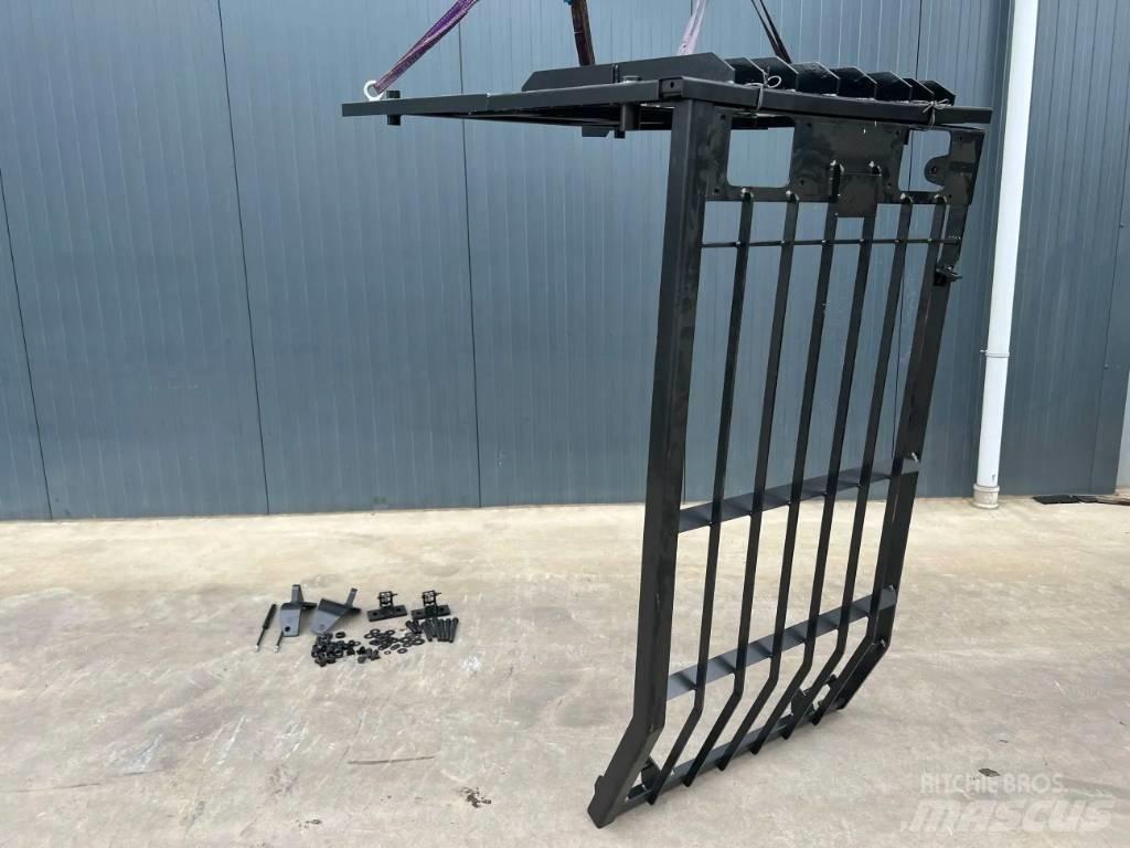 CAT 336D Guard 驾驶室与内部