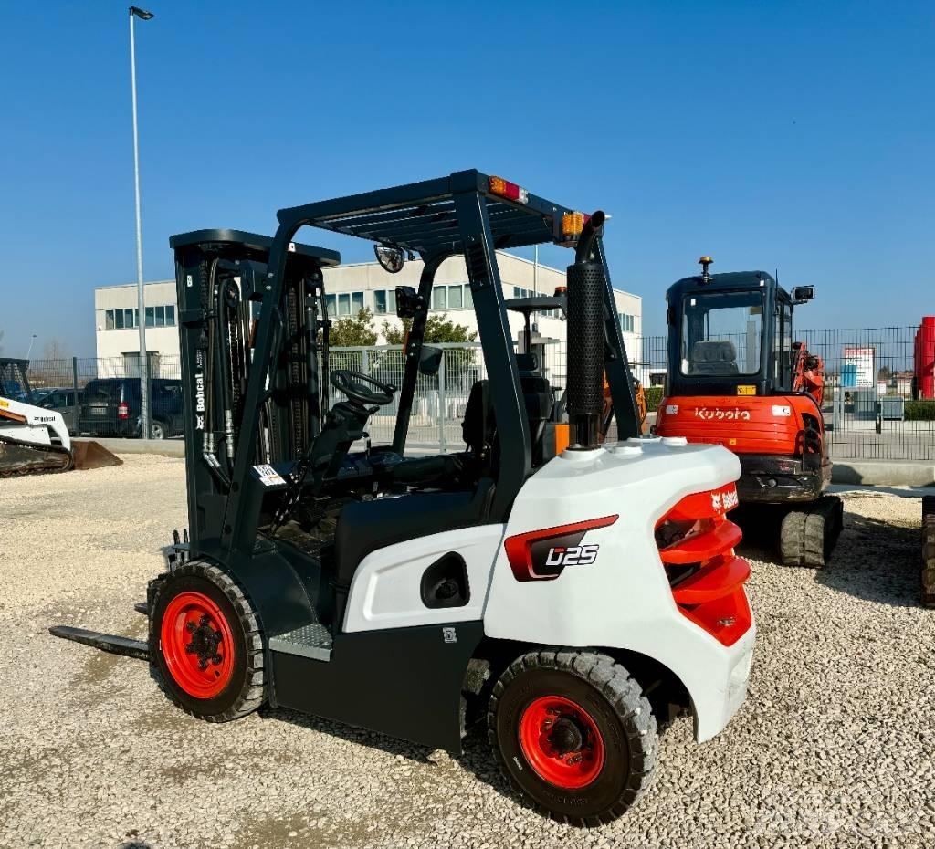 Bobcat D 25 NXP 柴油叉车