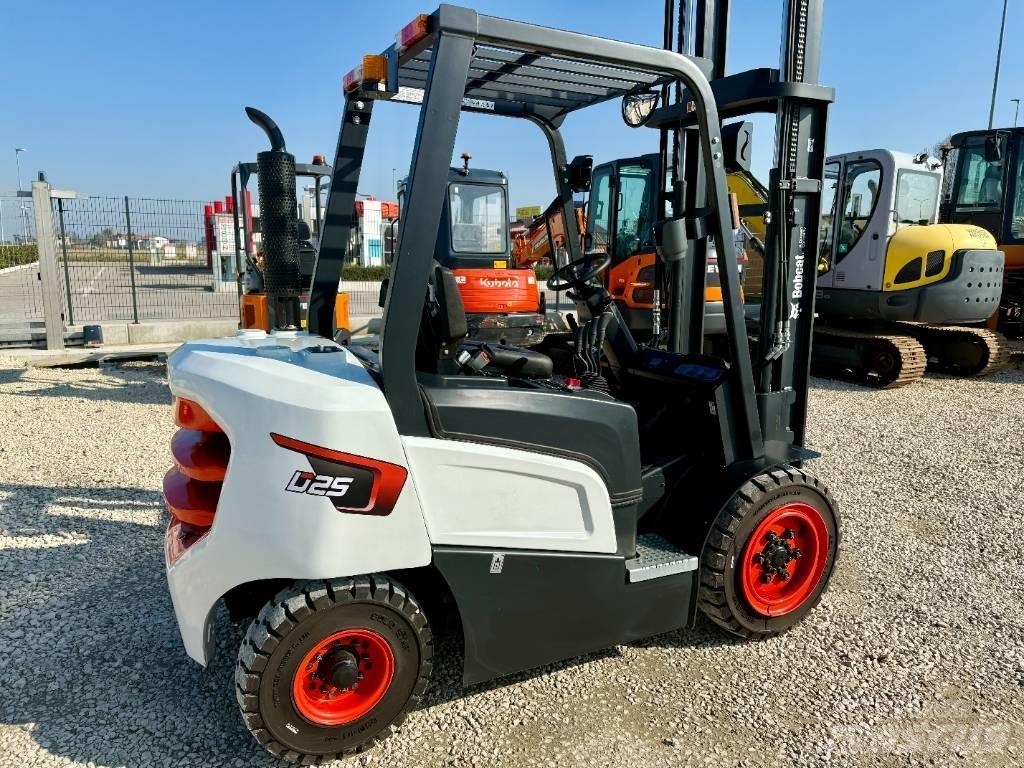Bobcat D 25 NXP 柴油叉车