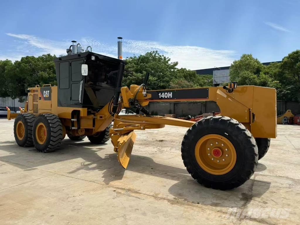 CAT 140 H 平地机/推土机