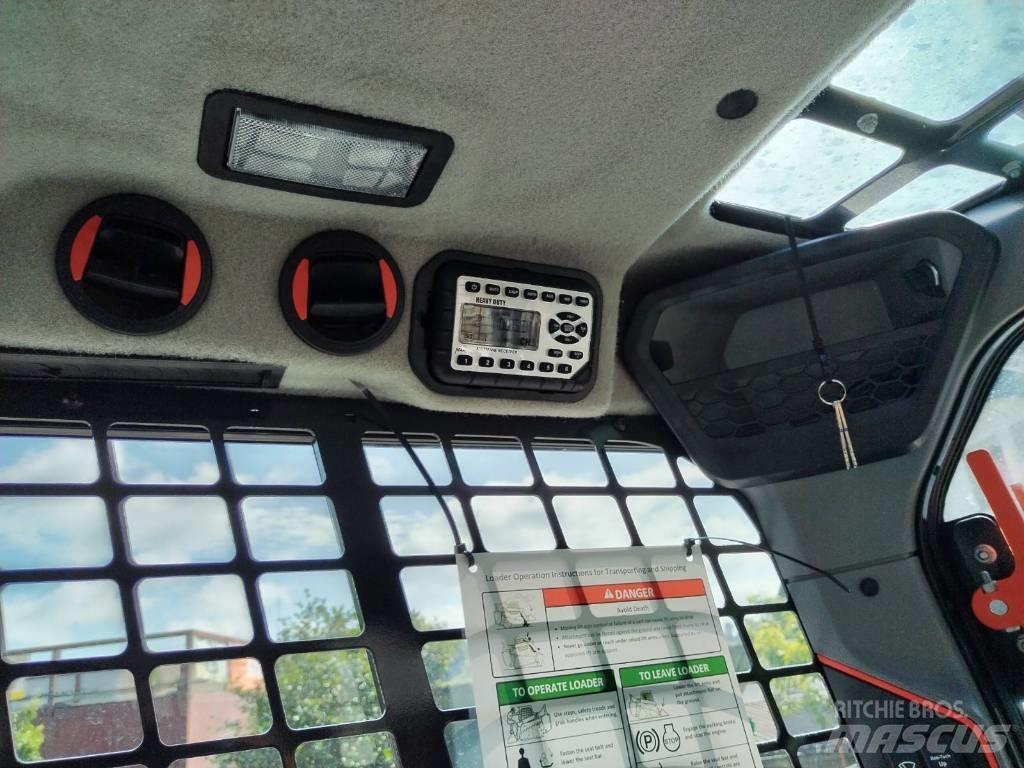 Bobcat T86 履带式装载机