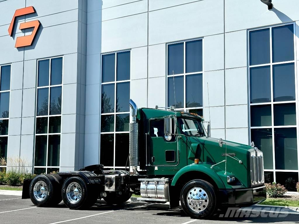 Kenworth T 800 牵引车