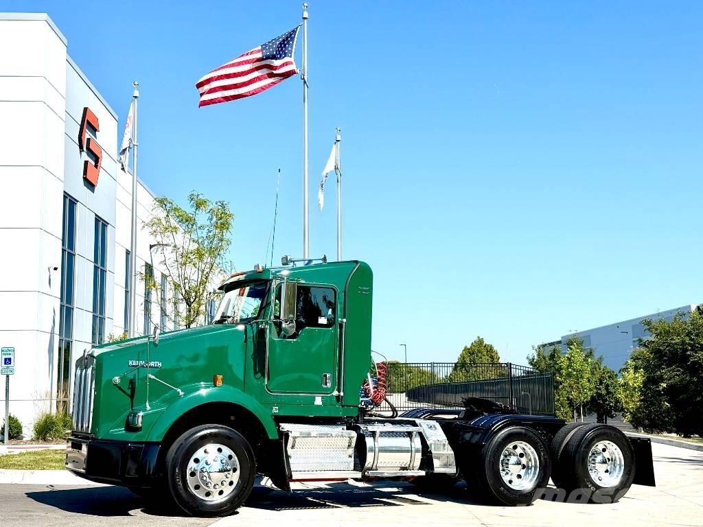 Kenworth T 800 牵引车