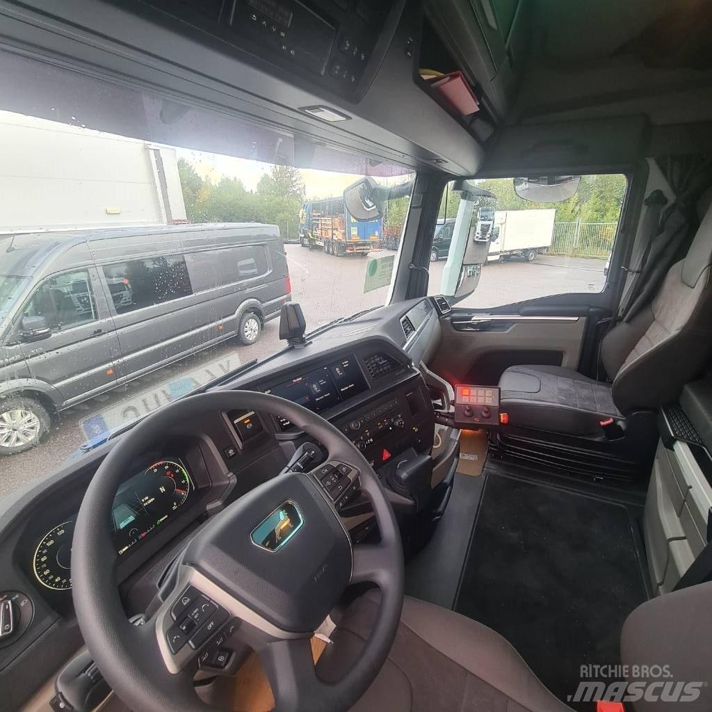 MAN TGX 35.510 8x4-4 自卸式货车