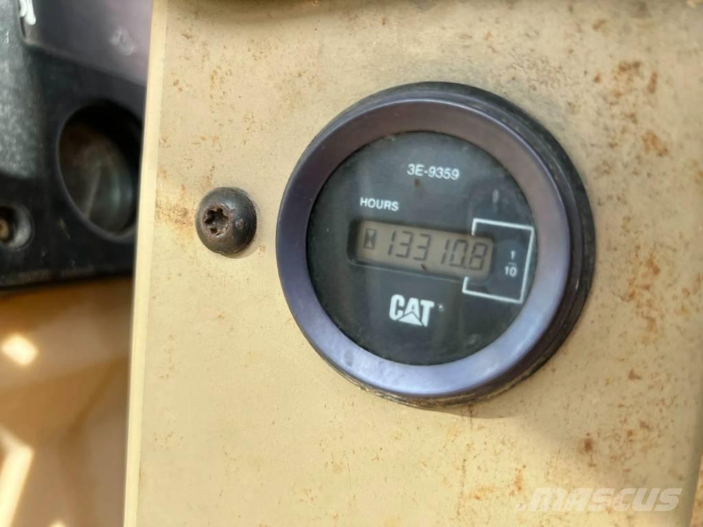 CAT 140H 平地机/推土机