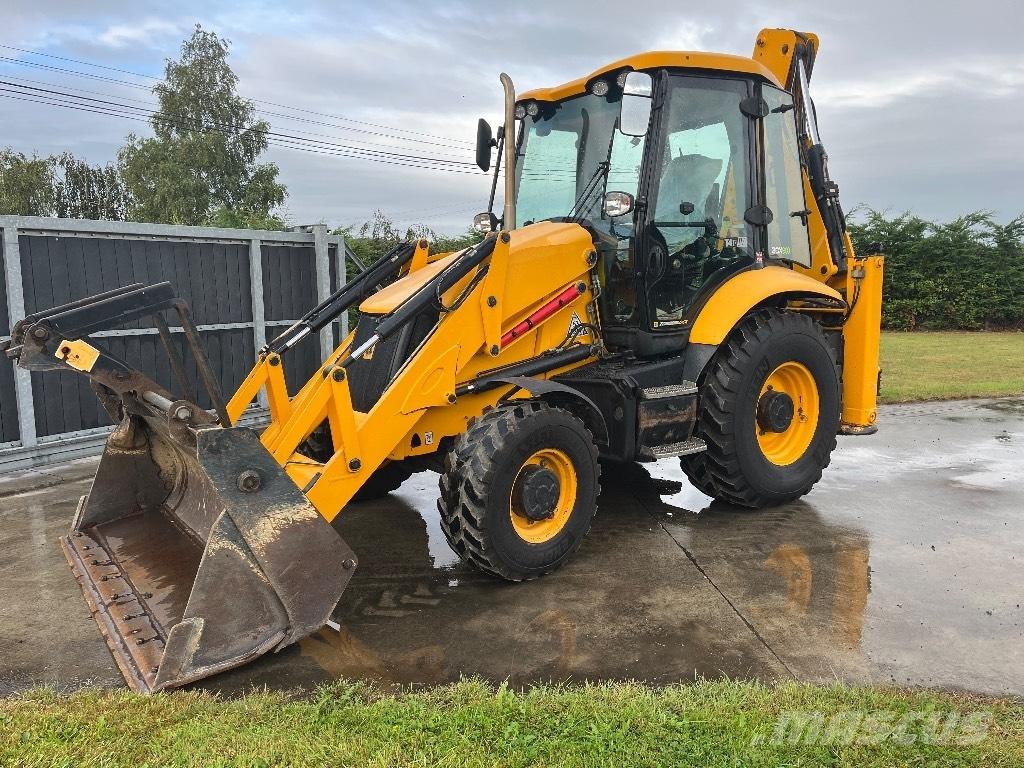 JCB 3CX 反铲装载机