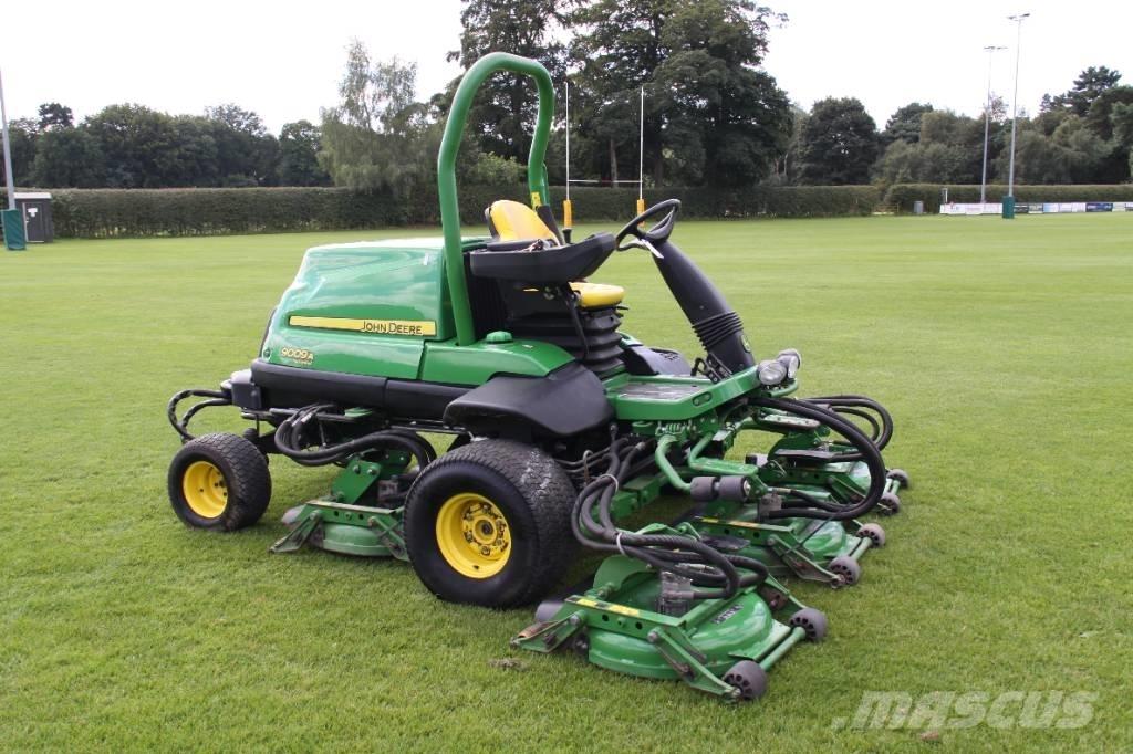 John Deere 9009A 骑乘式割草机
