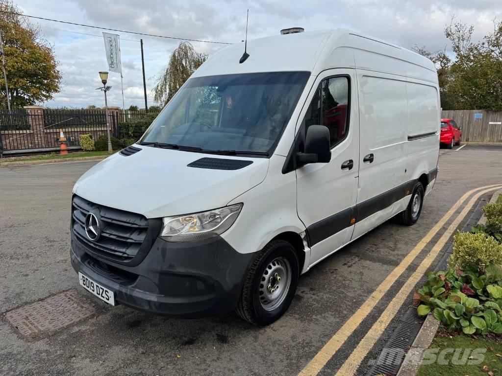 Mercedes-Benz 314 大型面包车