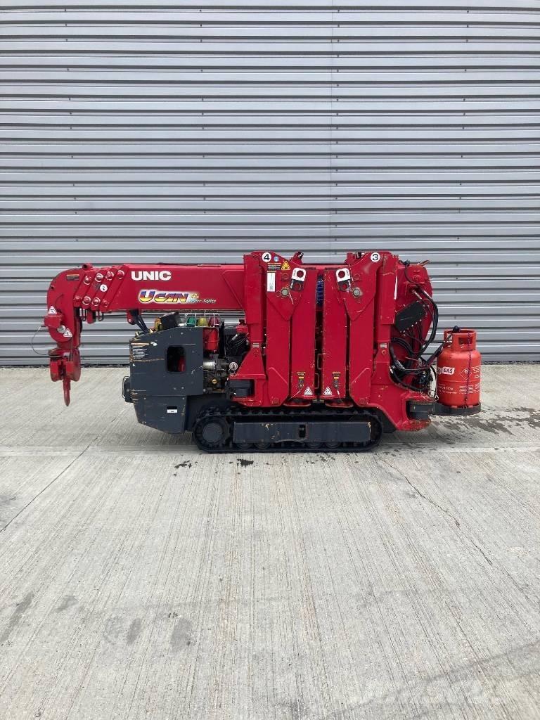 Unic URW-295 轻小型起重机