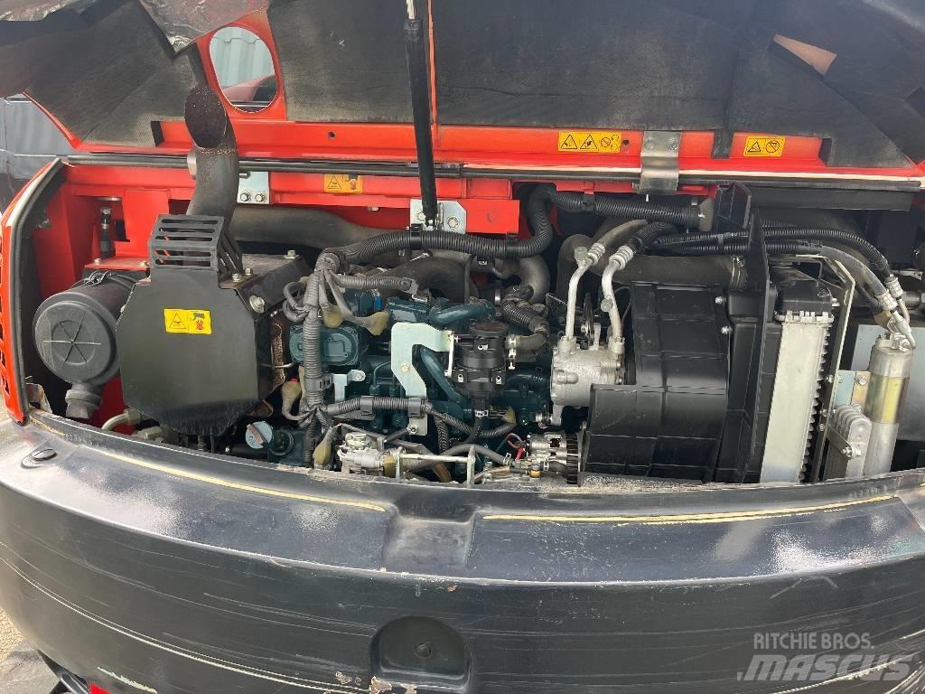 Kubota KX 080-4 中型挖掘机