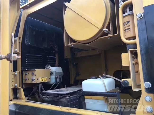 CAT 345 D L 履带挖掘机